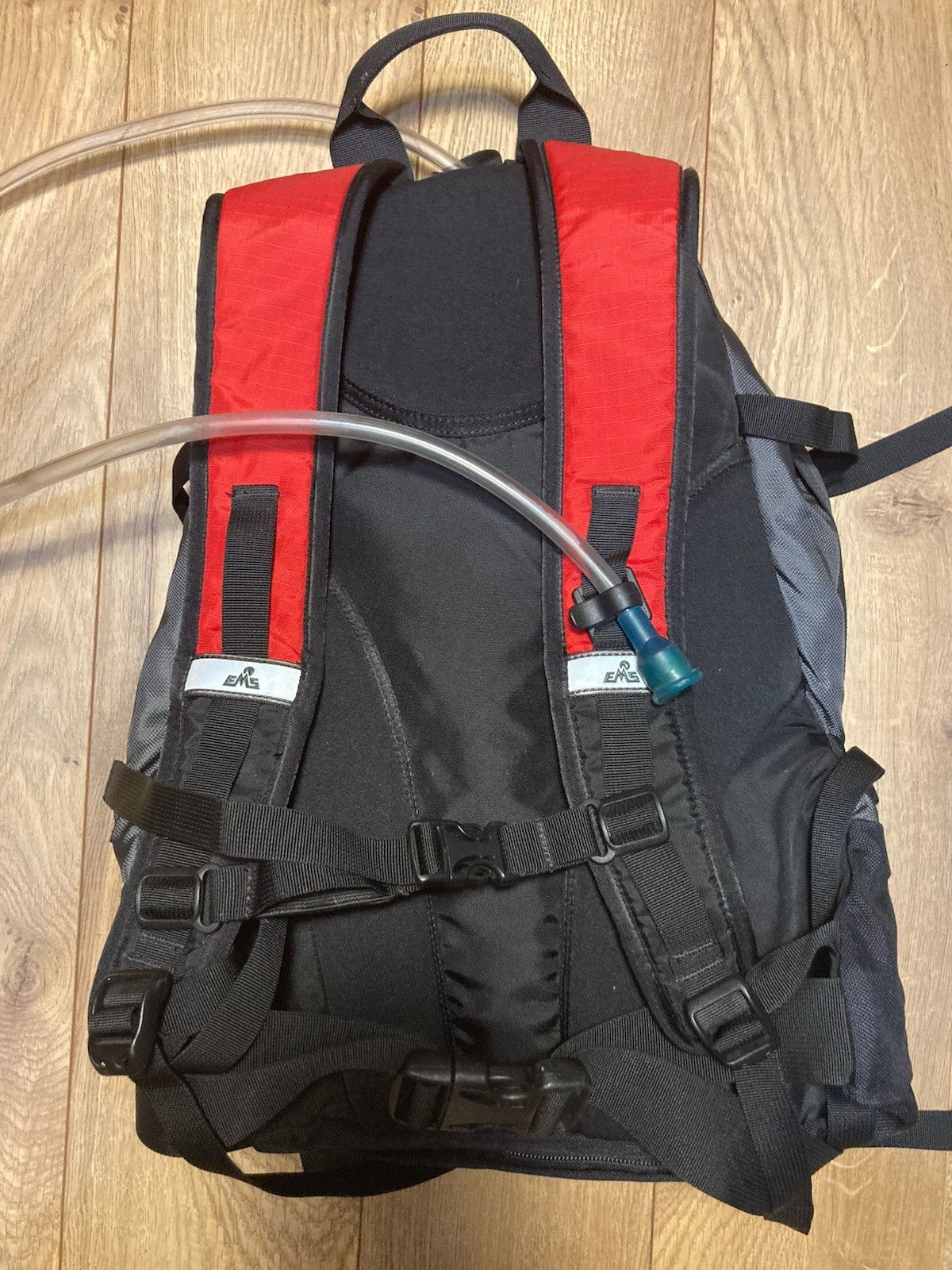 Ems Hydroplane Backpack Hiking & Water Bladder Straw With Rainfly Cover Pockets
