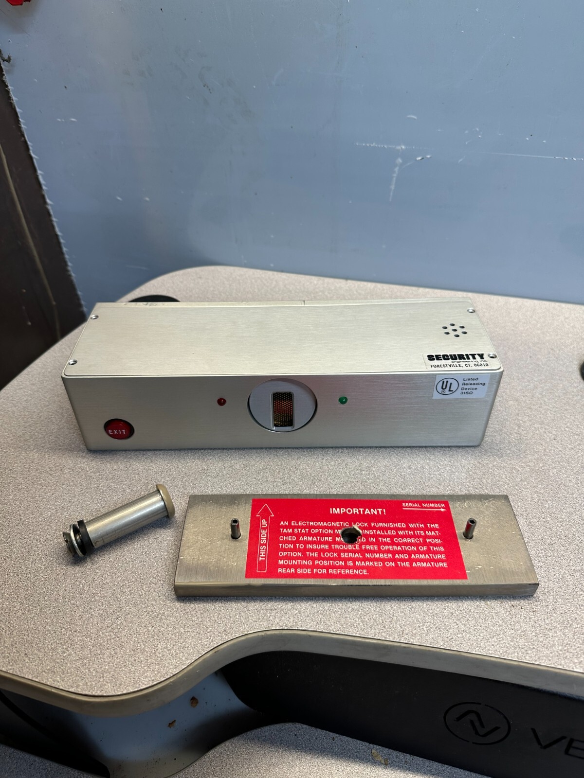 SECURITY ENGINEERING INC. MODEL 3940 PRE-OWN. FREE SHIPPING.