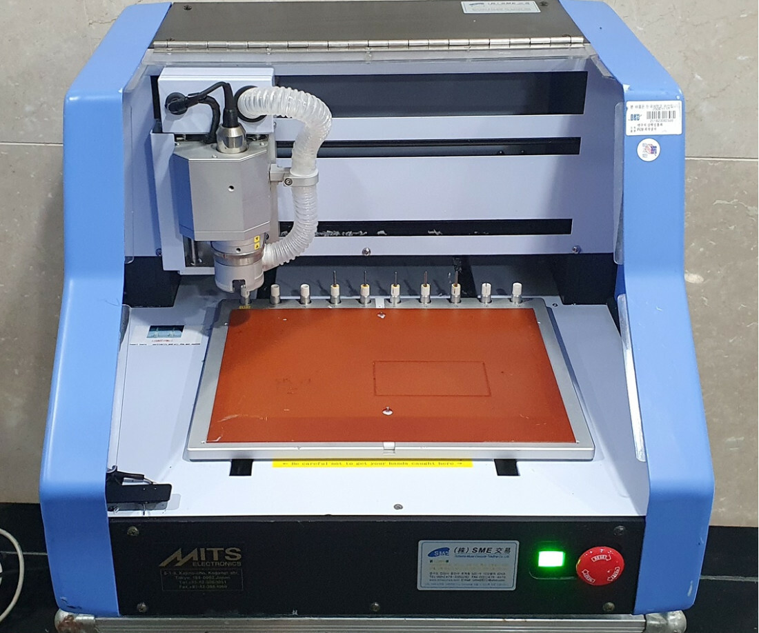 Mits Eleven Auto PCB Prototyping System [#B1]