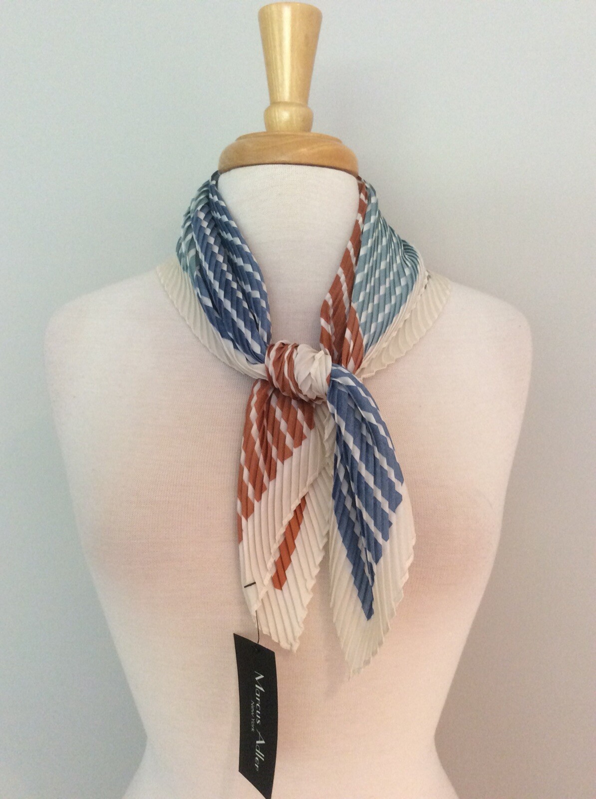 Marcus Adler New York Summer Scarf NWT