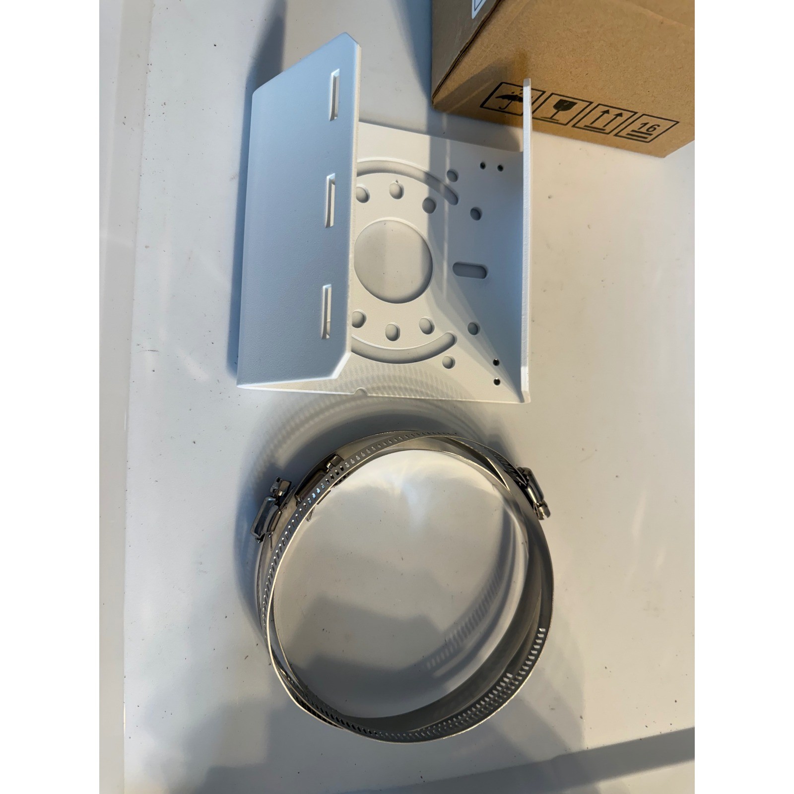 ESG ESG-ADPL1 Universal Security Camera Vertical Pole Mount Bracket White