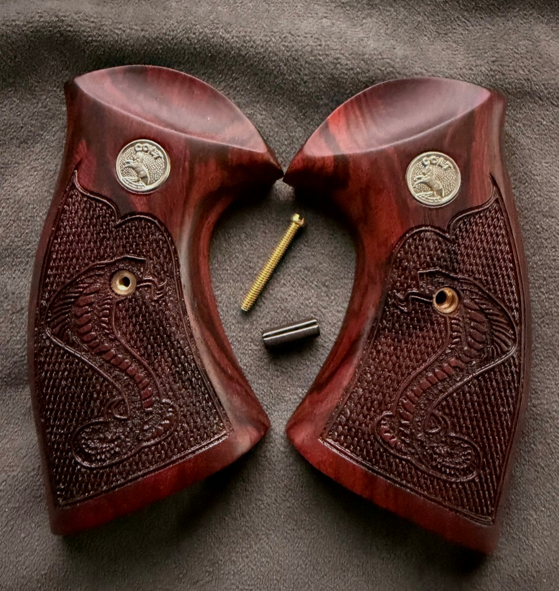 Colt grips fit New Colt King Cobra (2017,2019- present)The New Colt Viper 2024
