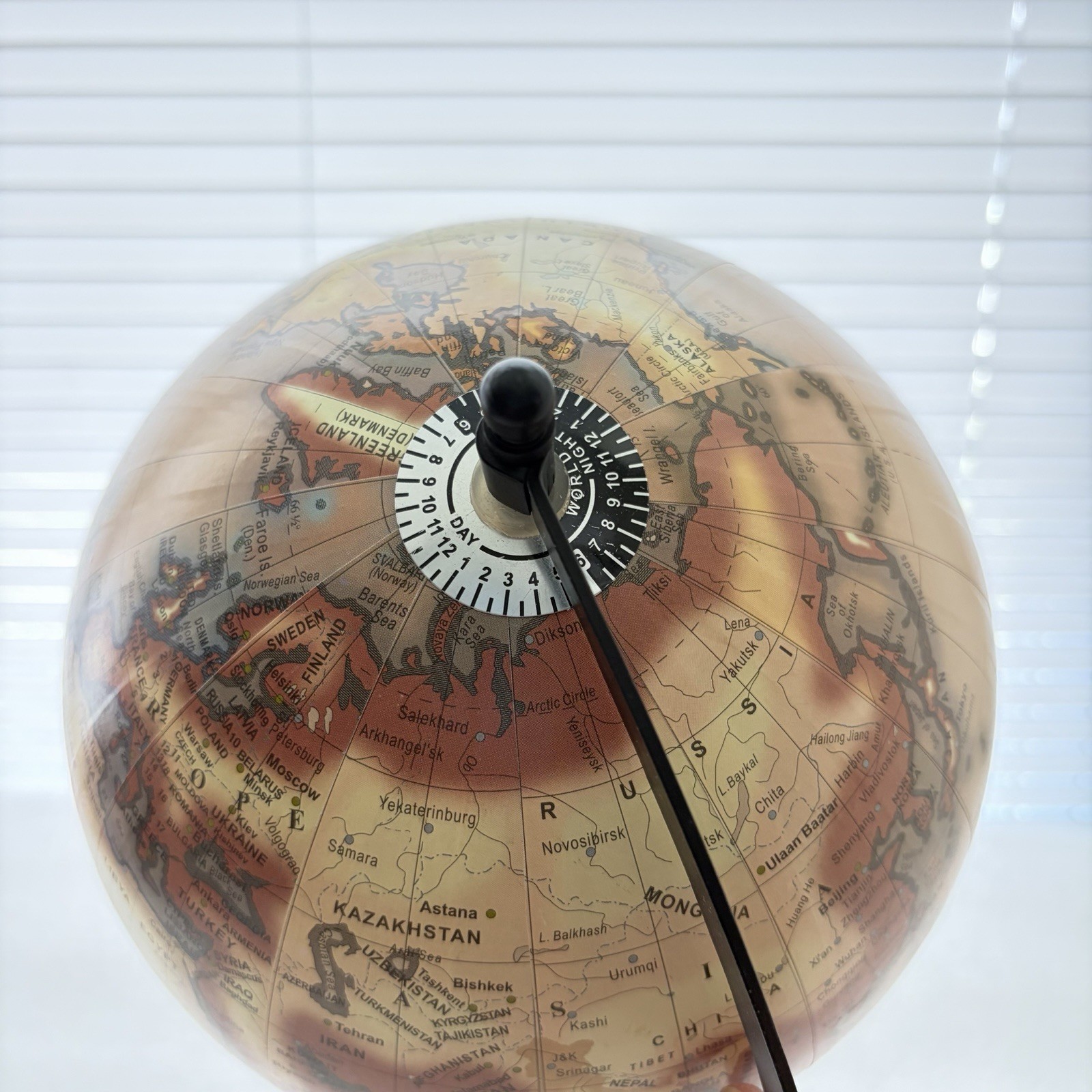 Desktop World Map Rotating Globe With Wooden Base 15” NEW W/ Tag