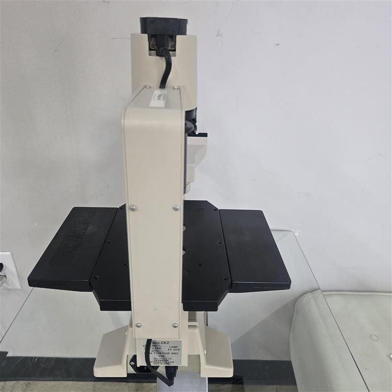 Olympus CK2 Inverted Trinocular Microscope W/ULWCD 0.30 Condenser -35