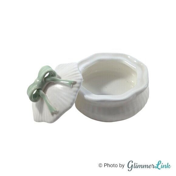 Delicate Green Bow Lidded Round Fine Bone China Trinket Box