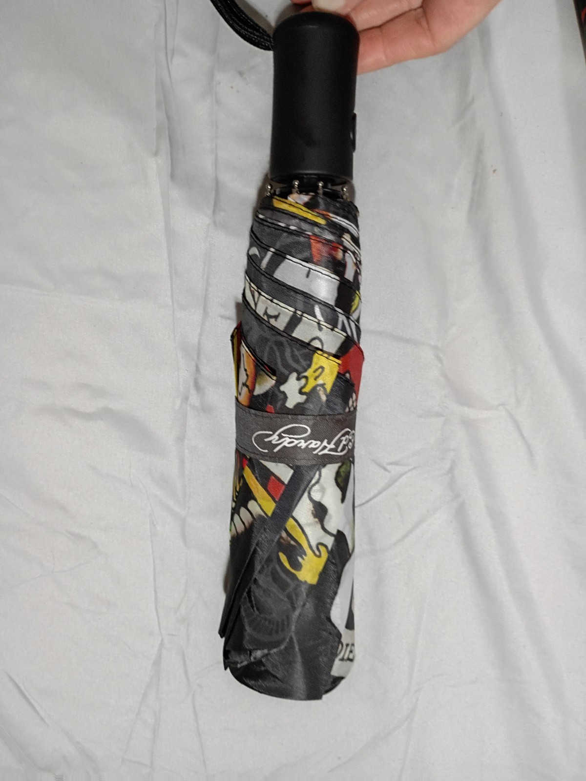 Ed Hardy Compact Umbrella Love Kills Auto Open Close Rubber Handle