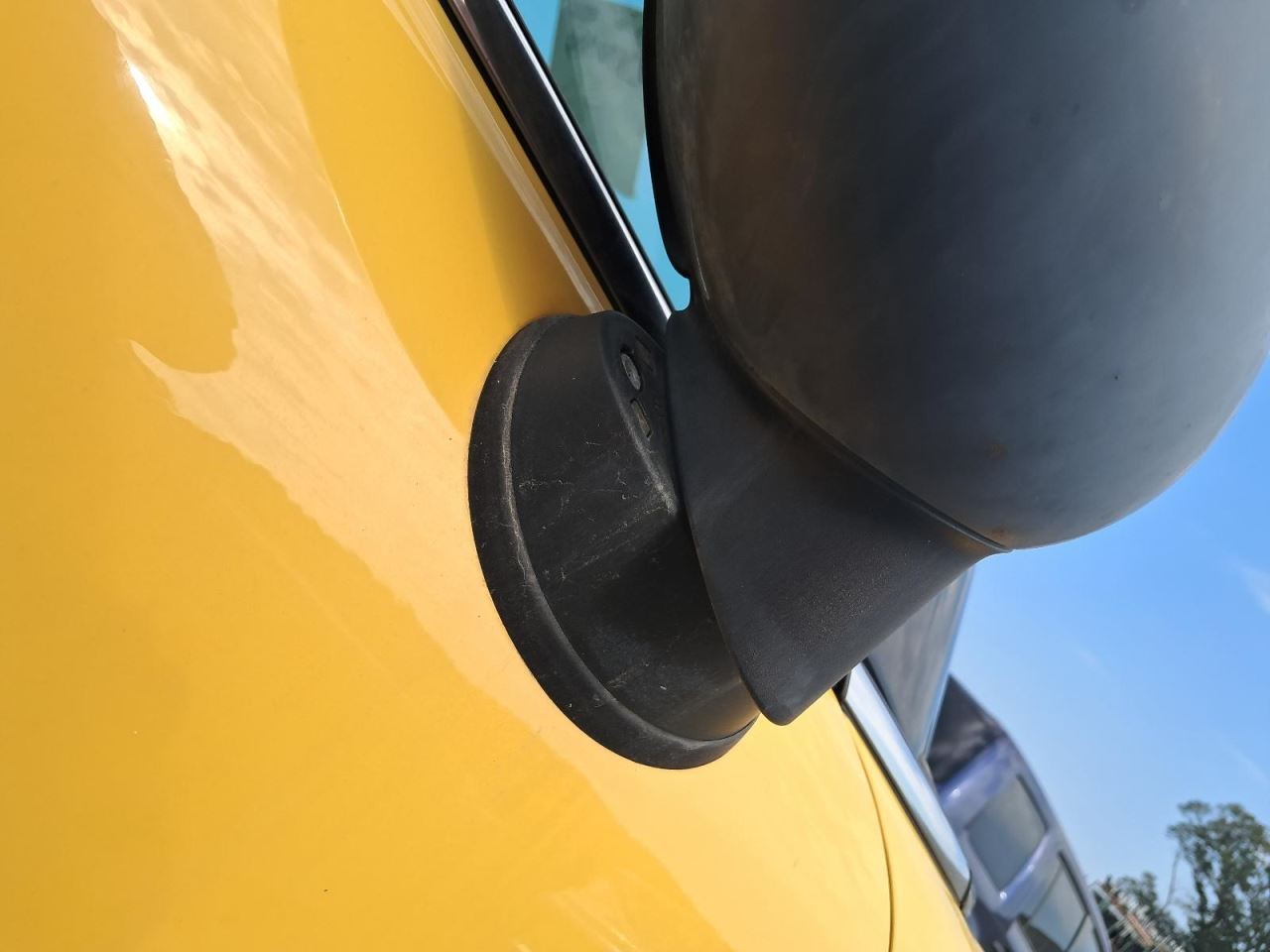 MINI 1 2008 Glove Box 4794579