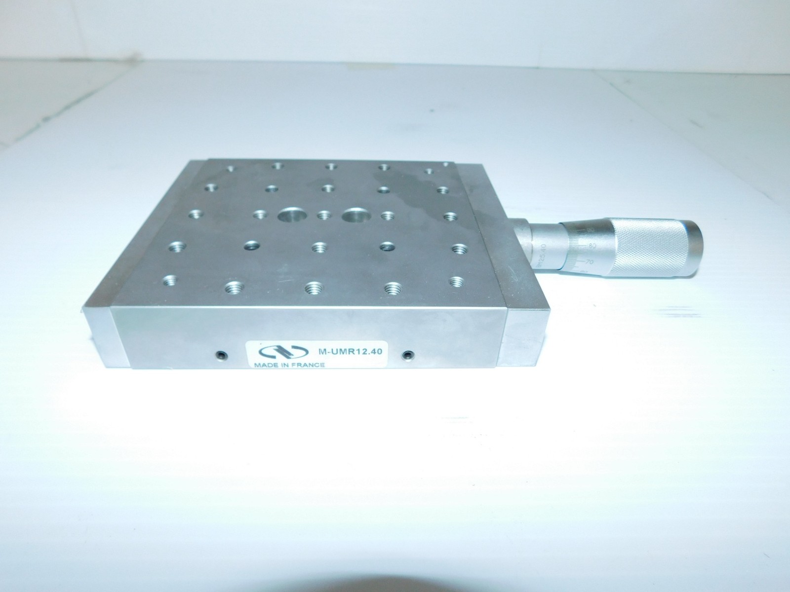*JM* NEWPORT CORP M-UMR12.40 LINEAR TRANSLATION STAGE (MCE123)
