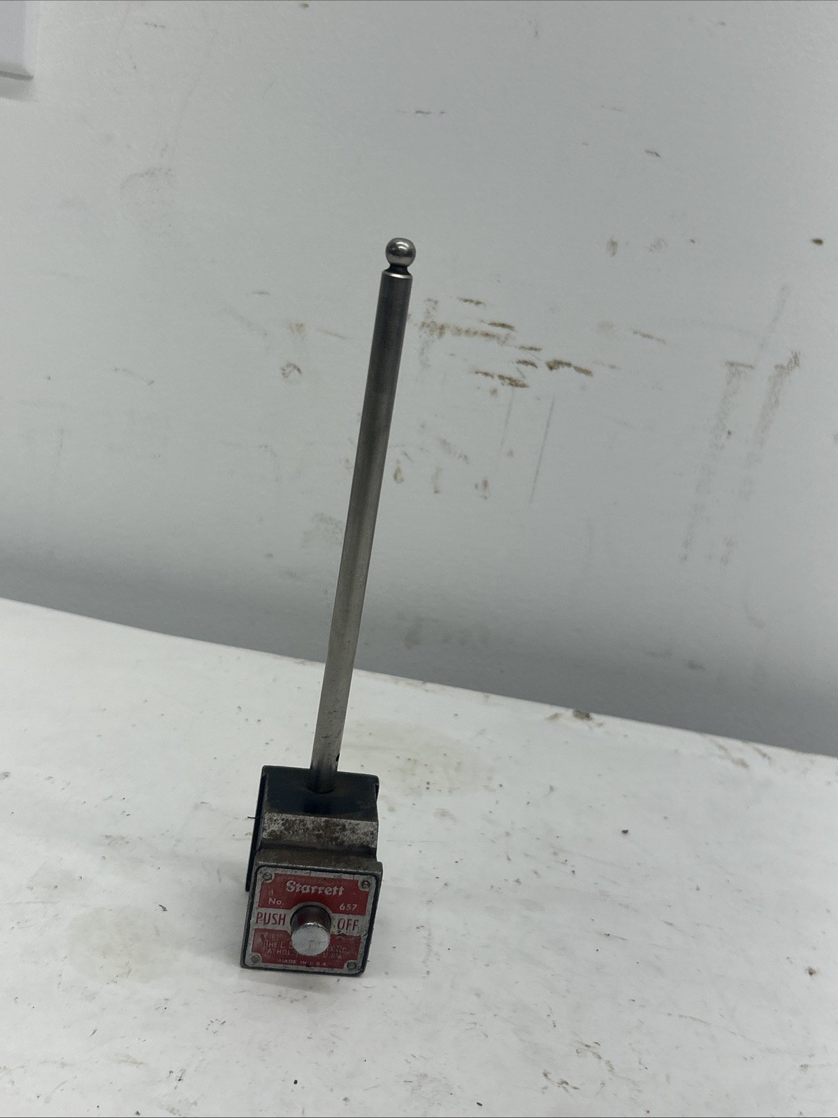 Starrett Magnetic Indicator Holder Base No. 657. Dial Indicator Base Holder