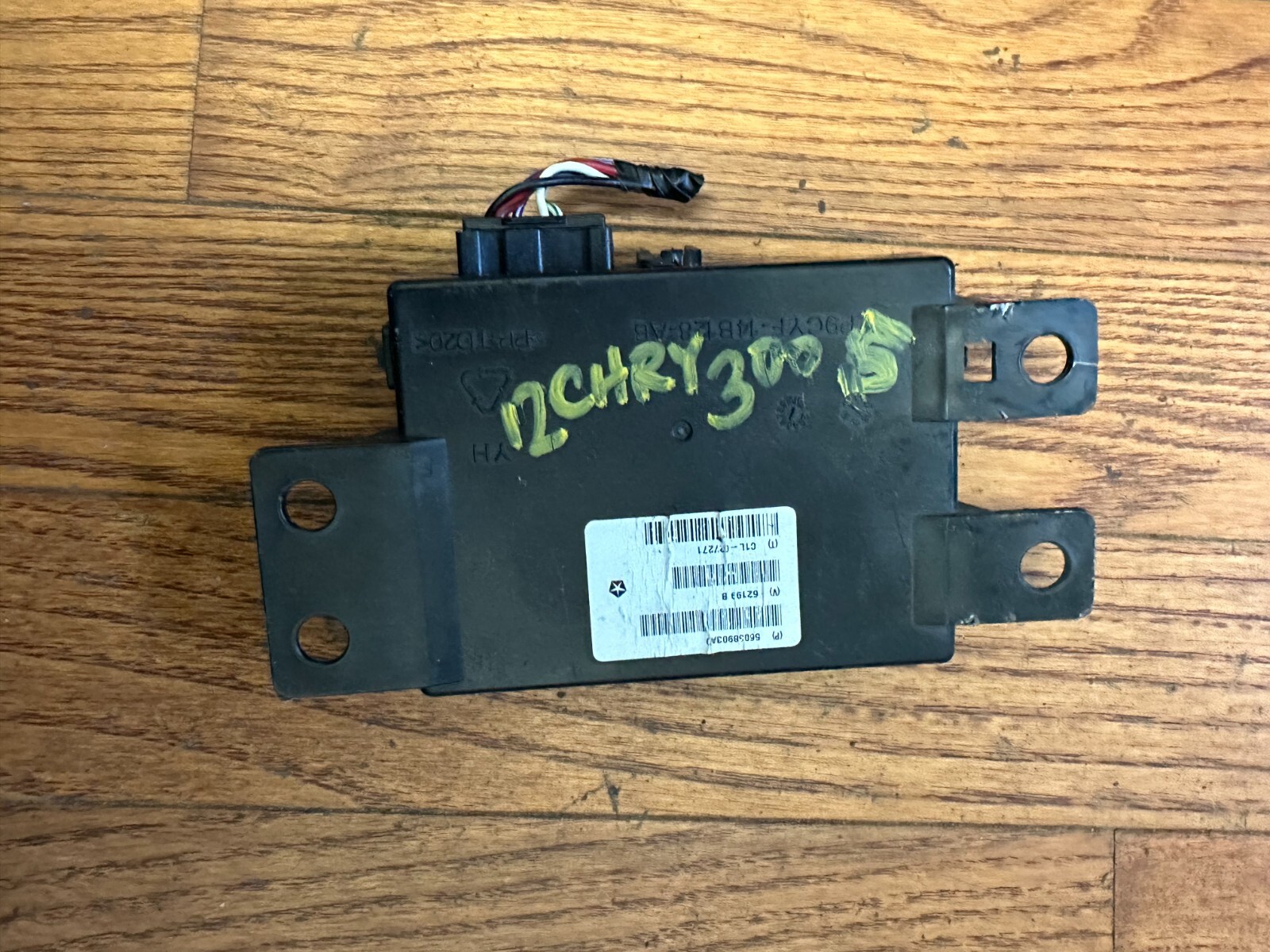 2012 Chrysler 300 RWD 3.6L OEM Blind Spot Detection Radar Sensor Module