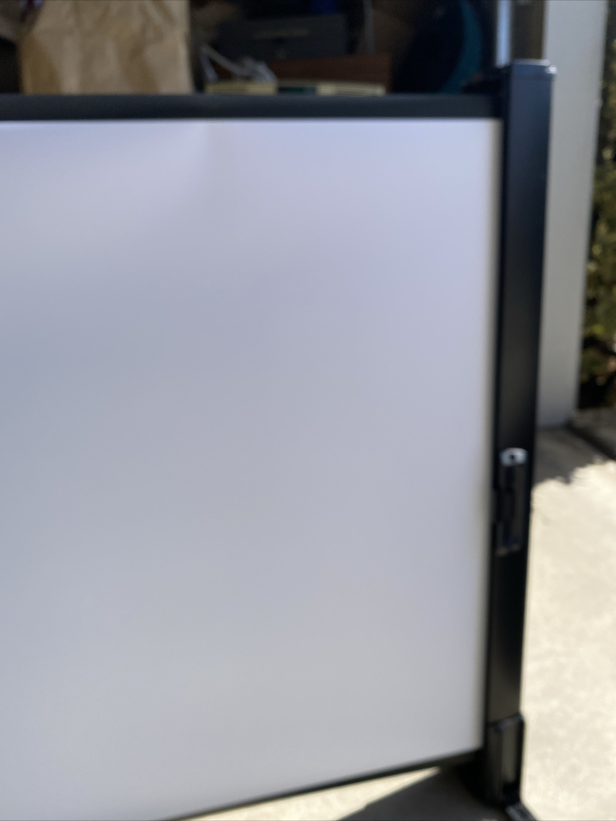 DA-LITE PRESENTER ULTRA PORTABLE PROJECTION SCREEN 24x32 40" DIAGONAL