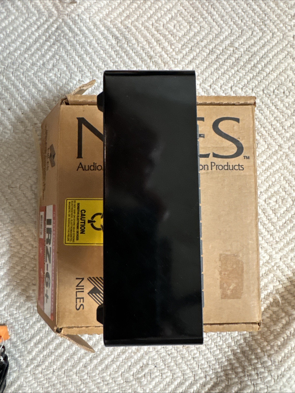 Niles IRZ6+ Infrared Extender System - ZONABLE IR MAIN SYSTEM UNIT - IN BOX NICE