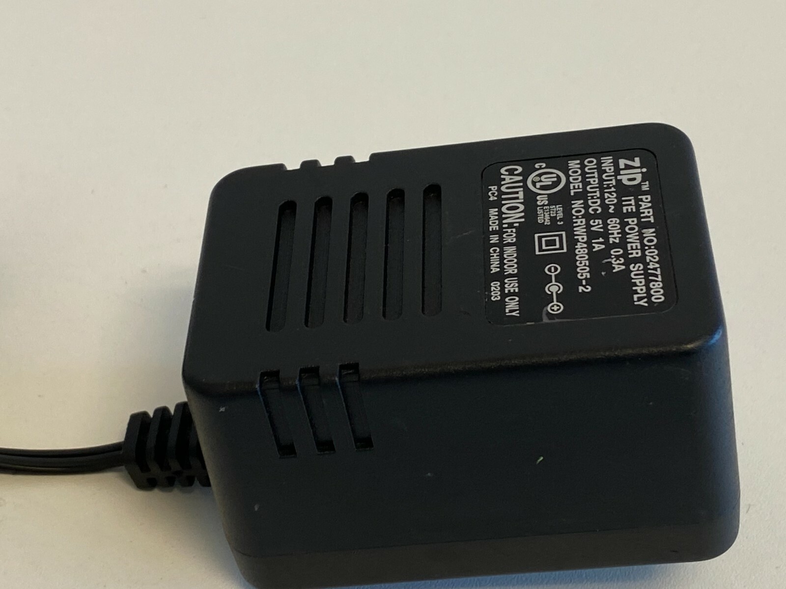 L15: ZIP ITE Power Supply/AC Adapter RWP480505-2