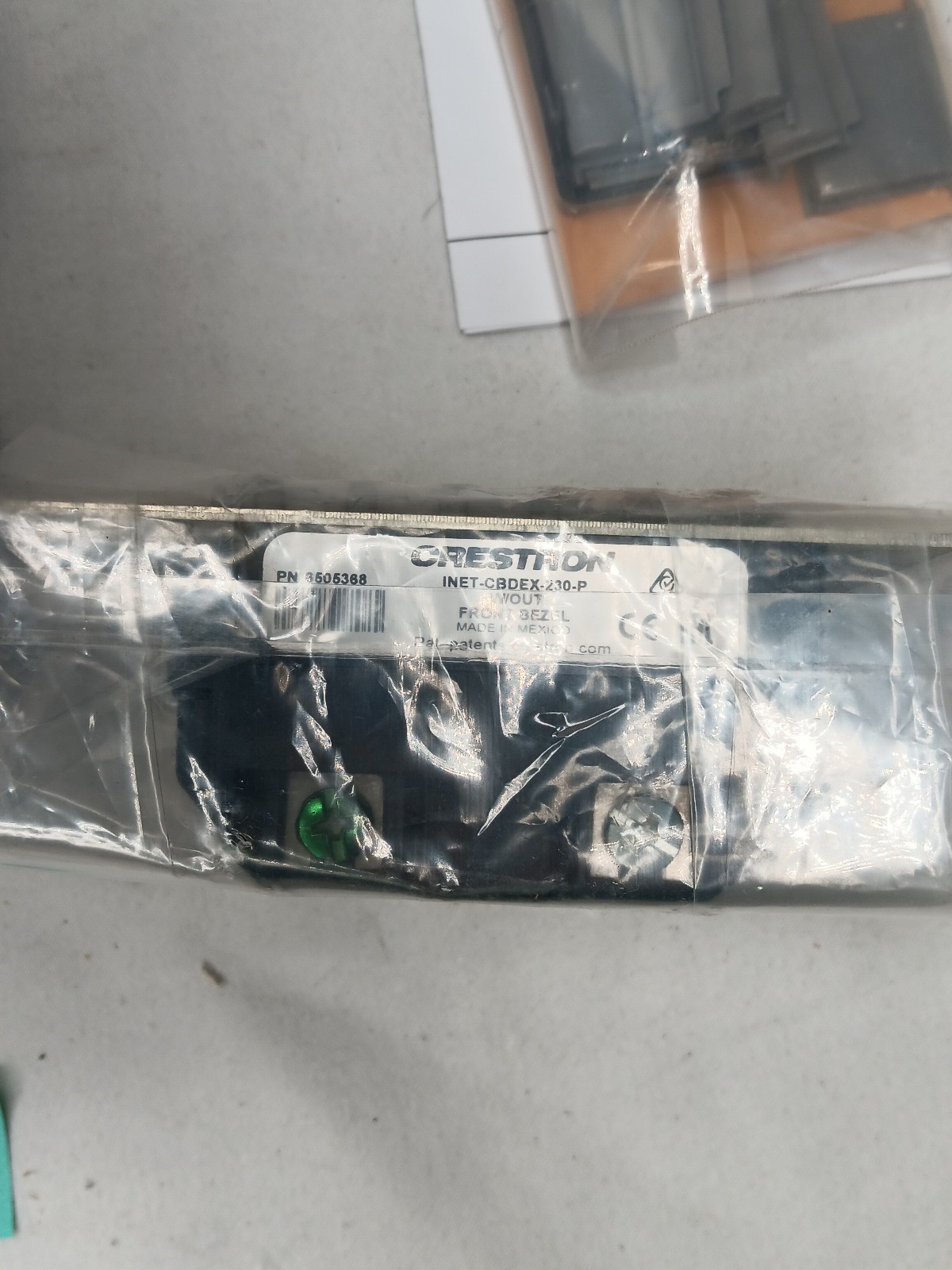 Crestron INET-CBDEX-230-P W/O Front Bezel 6505368