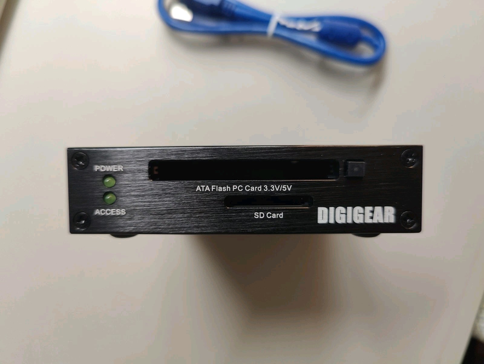 DIGIGEAR ATA Flash PCMCIA PC Card SD SDHC SDXC USB 3.0 Card Reader