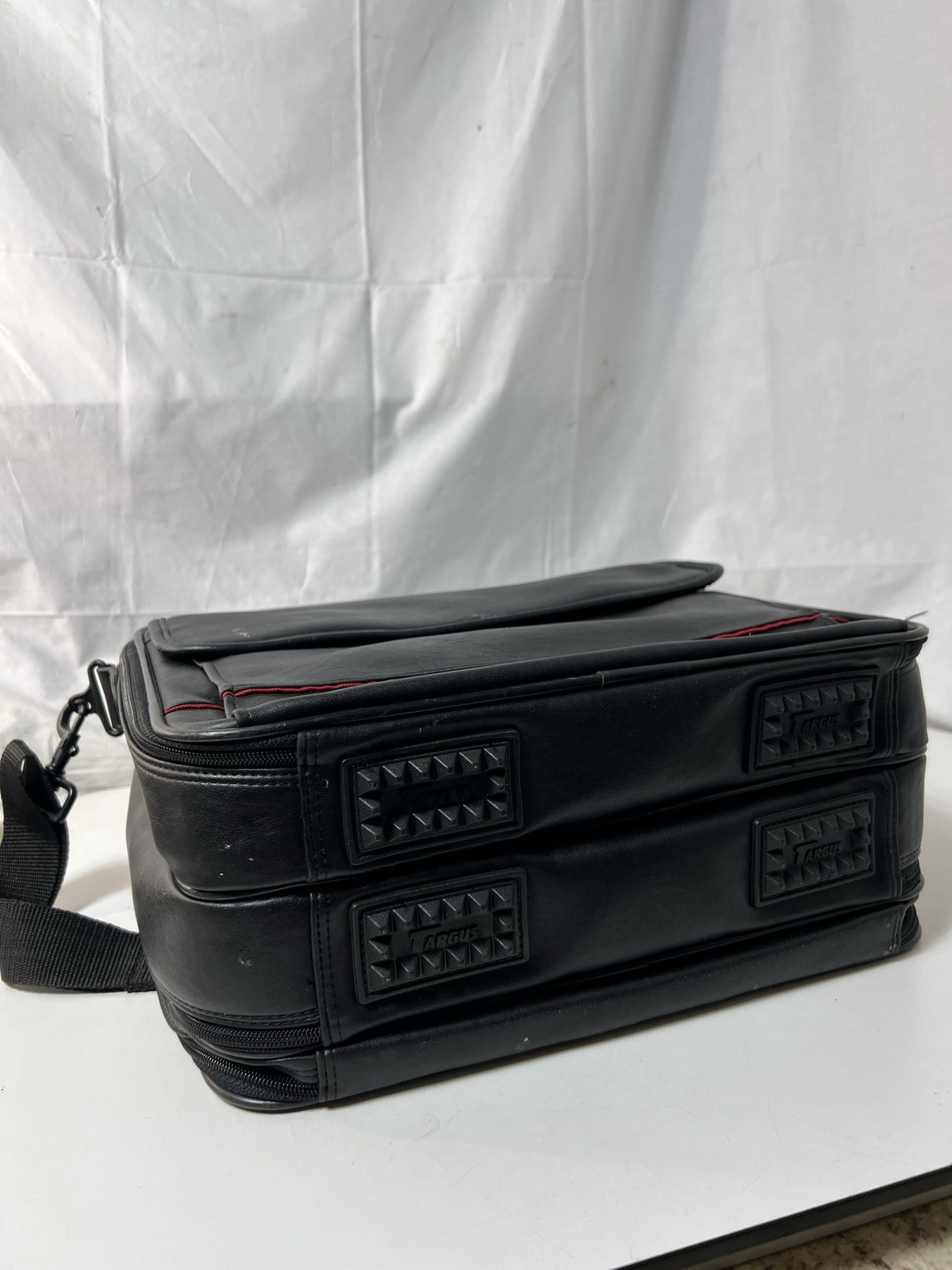 Targus Large Computer Bag Carrying Case Briefcase Laptop Notebook Leather See De