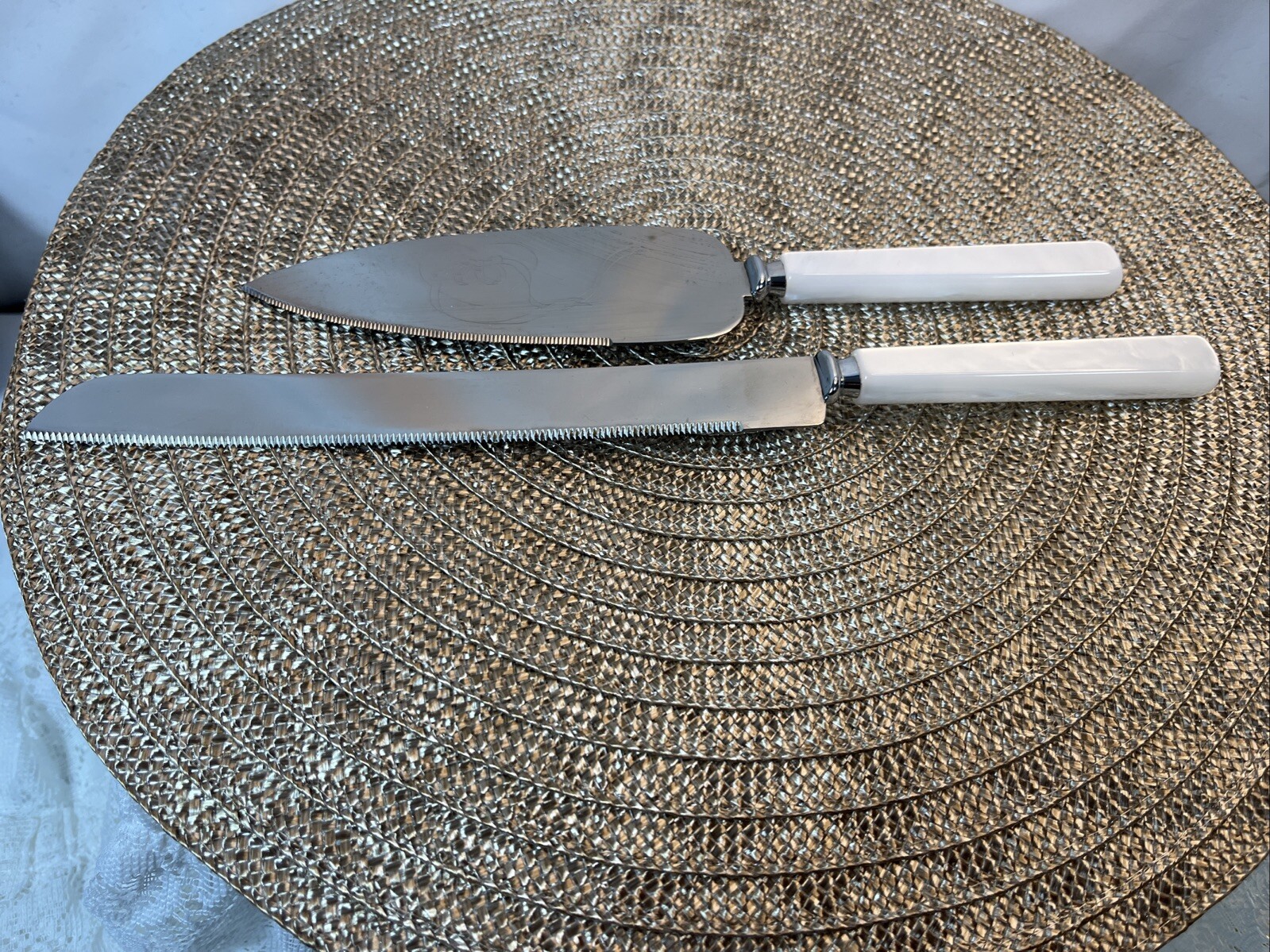 VTG Engraved Wedding Faux Mother Of Pearl Stainless Steel Cake Knife & Server