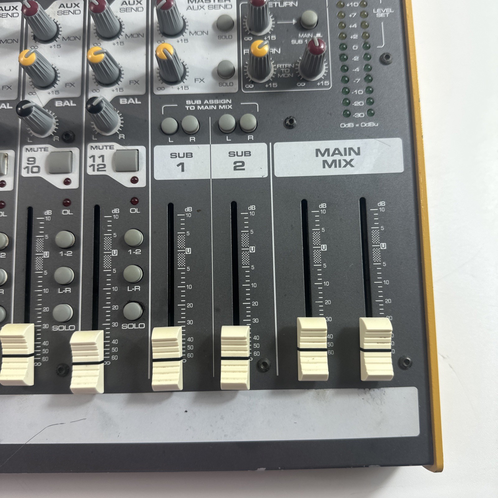 Tapco MIX260FX Compact Mixer —Works, GC