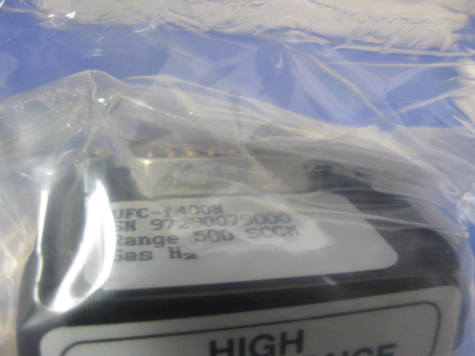 Unit UFC-1400N Mass Flow Controller, H2, 500 SCCM, 15 Pin D-Connector, Refurb