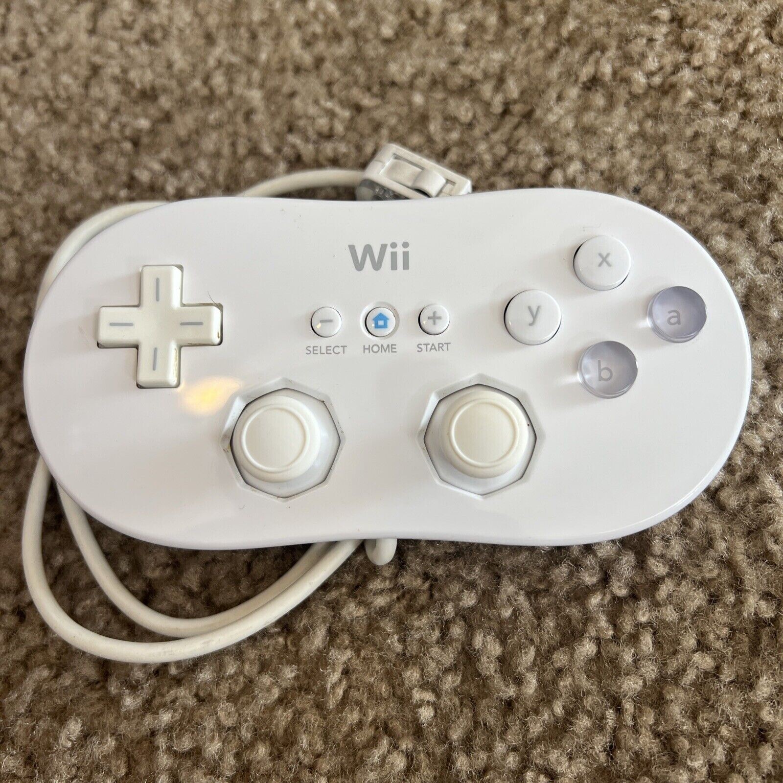 Nintendo Wii White Wired Classic Pro Controller Genuine OEM (RVL-005) -