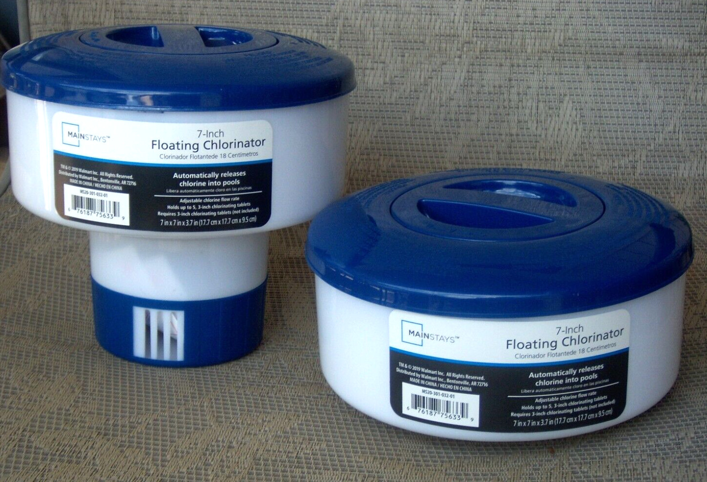 Mainstays 7" Floating Swimming Pool Chlorine Tablet Despencer ((lot of 2))