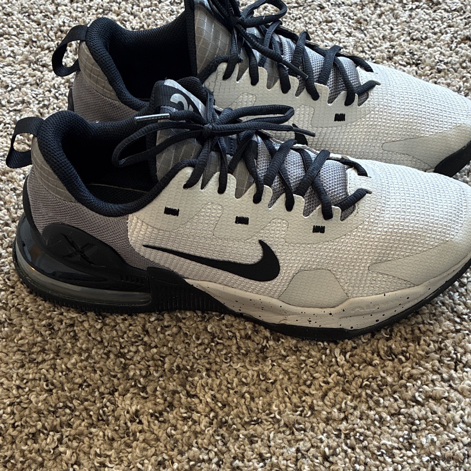 Nike Men's Max Aura Basketball