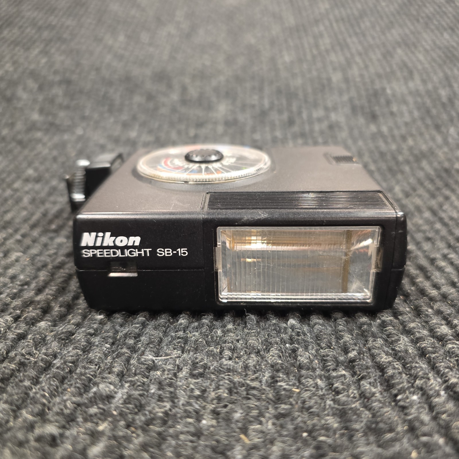Nikon Speedlight SB-15 HAS NOT BEEN TESTED (PLEASE READ DESCRIPTION)