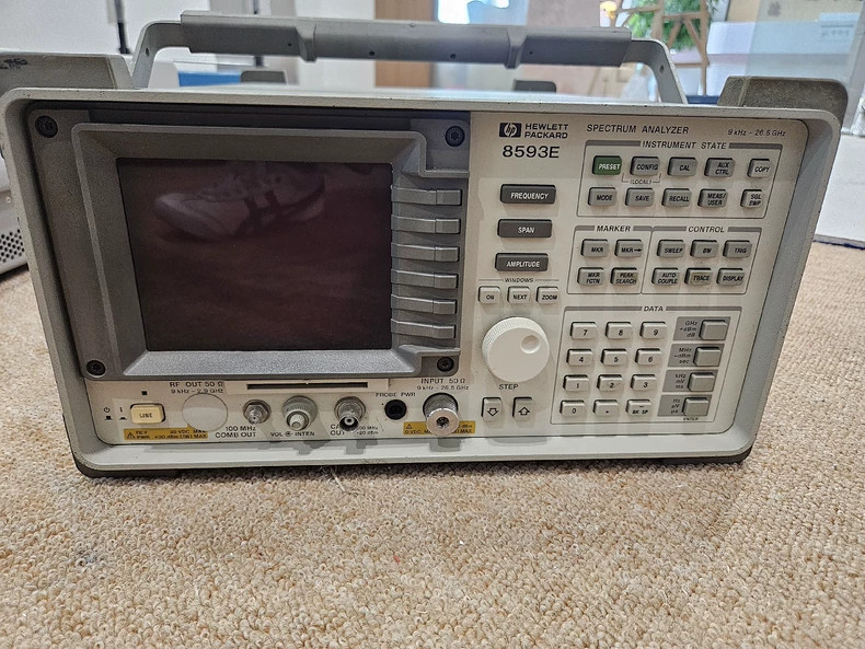 Agilent 8593E spectrum analyzer,ms 9KHz-26.5GHz Fast delivery
