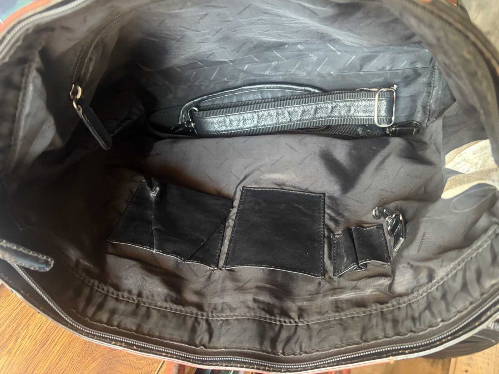 Leather Samsonit Briefcase for 15 in Laptop, Black/Brown Solid, Handle