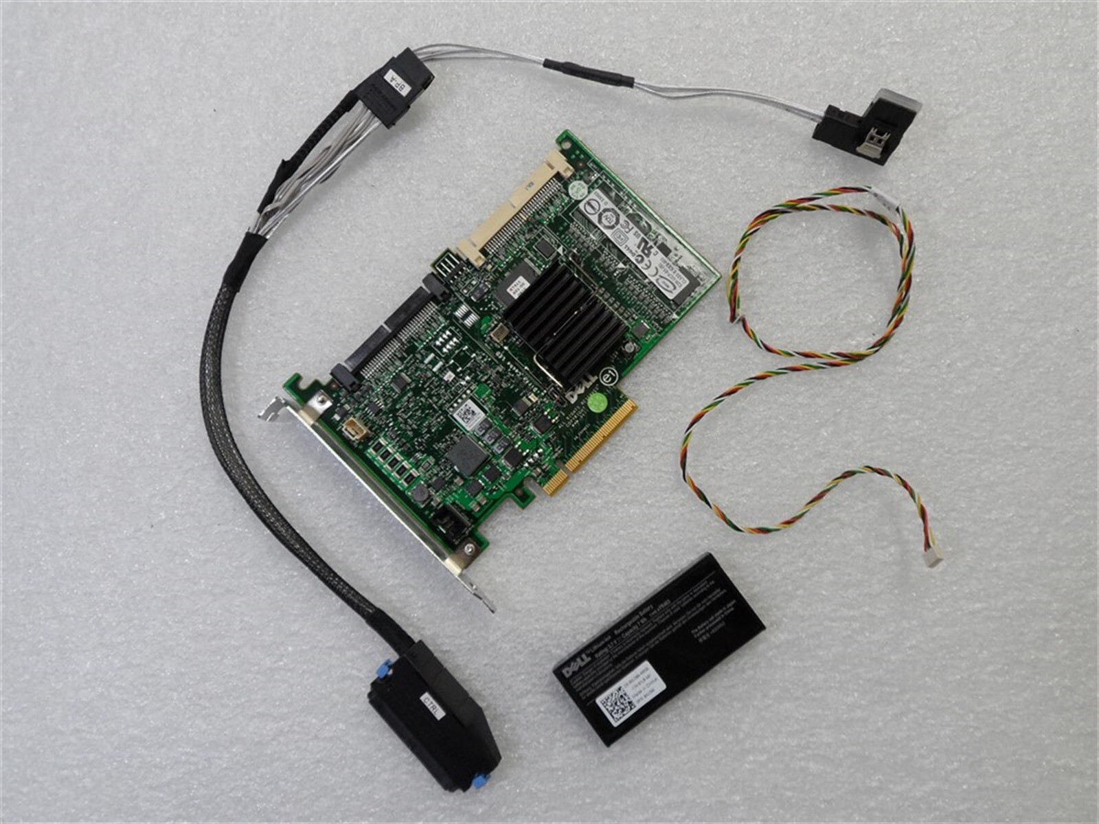 DELL POWEREDGE R410 SERVER PERC 6I PCI SAS SATA RAID KIT BATTERY CABLES Y180K