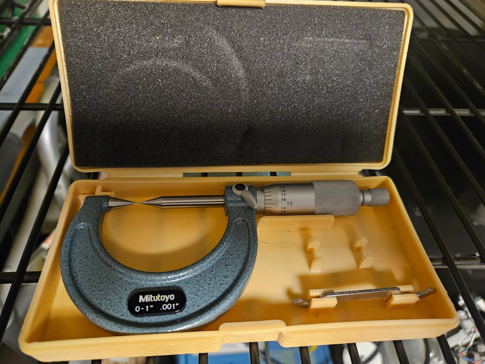 MITUTOYO 112-225-1" OUTSIDE "POINT" MICROMETER!