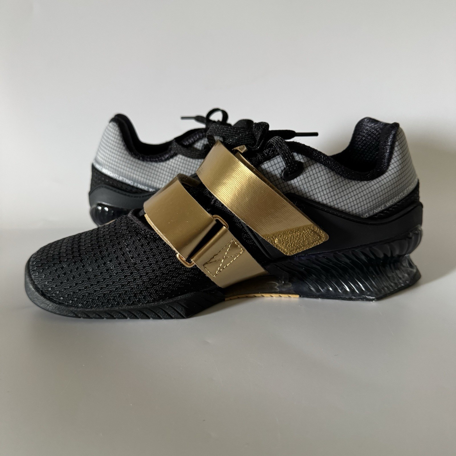 Nike $200 Men’s Size 8 Romaleos 4 Weightlifting Shoes Black/Gold CD3463-001 NEW