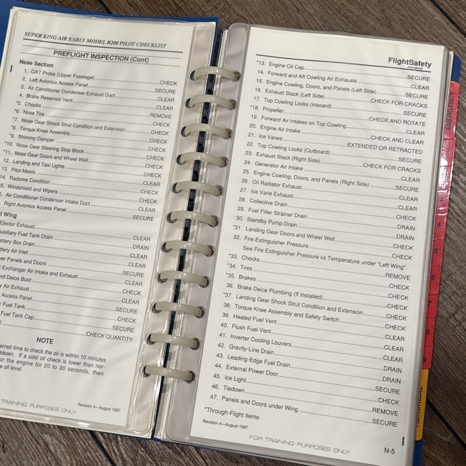 Super King Air B200 Pilot Checklist Manual - FlightSafety 1997 Early Model