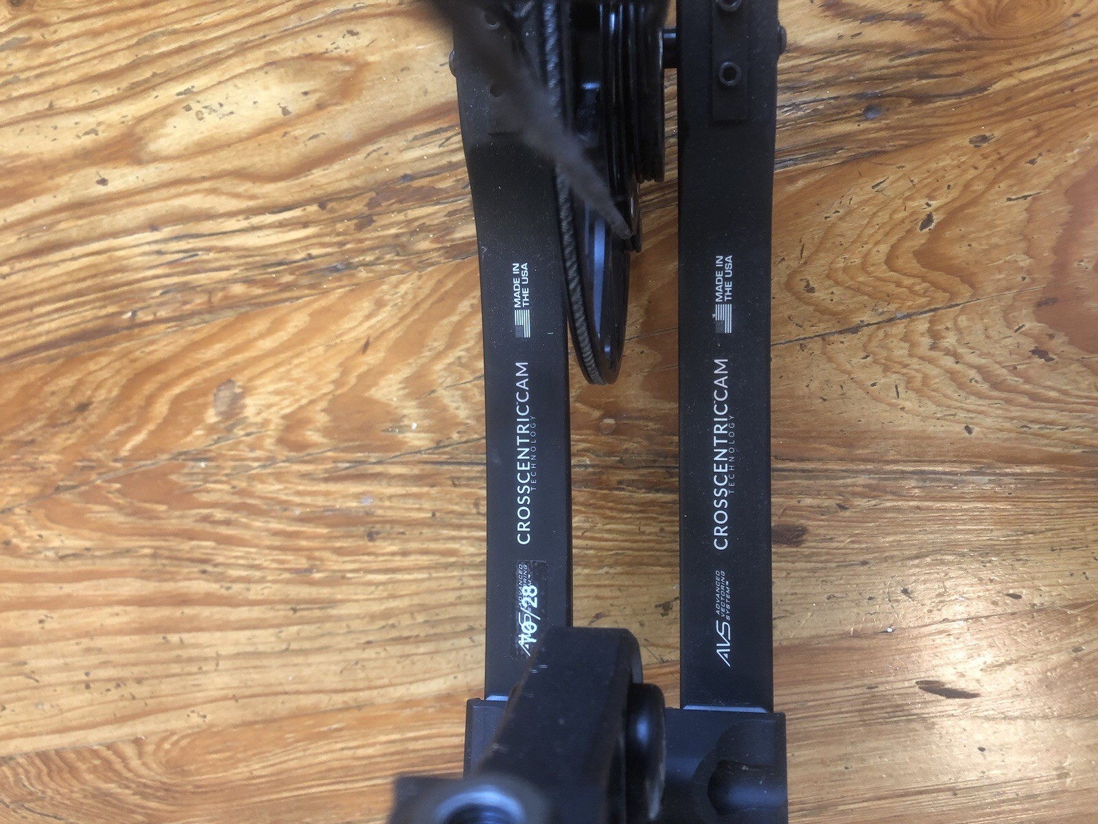 Mathews Halon 32 6 Compound Bow LEFT Hand 70lbs