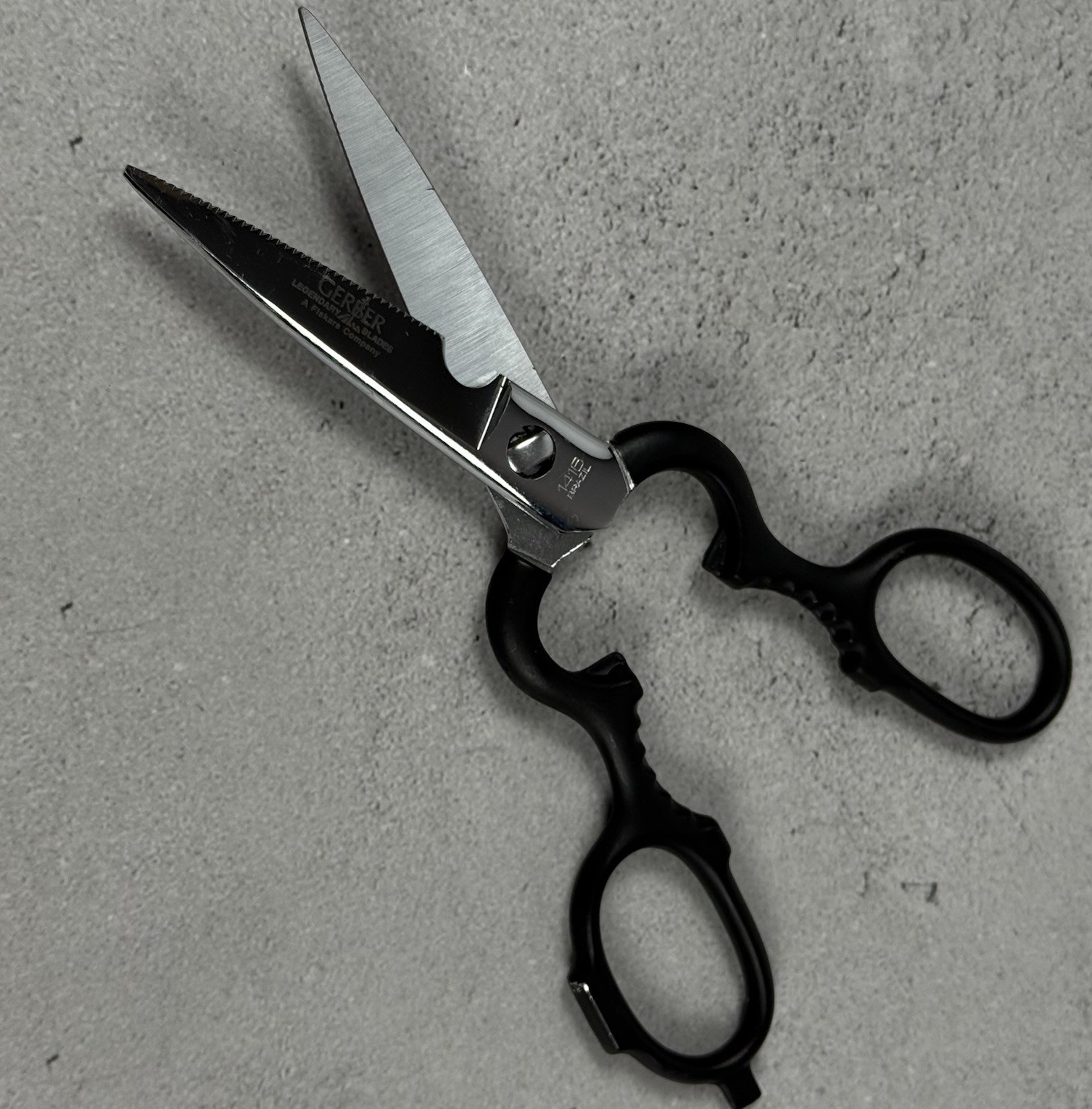 Vintage Gerber 1416 Multi-Purpose Kitchen Shears Pinking Scissors 8 in. Sharp