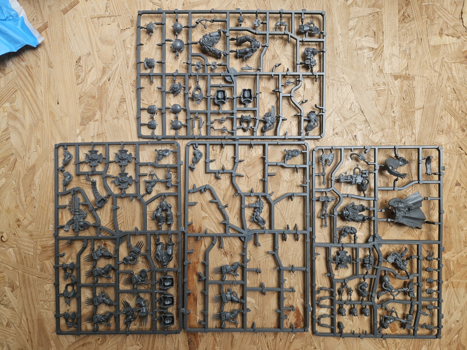 Warhammer 40k Space Wolves Terminators Firstborn OOP Sprues 2009