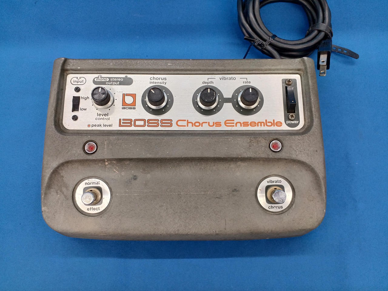 BOSS CE-1 Chorus Guitar Effect Pedal Used, Repaired, with Scratches