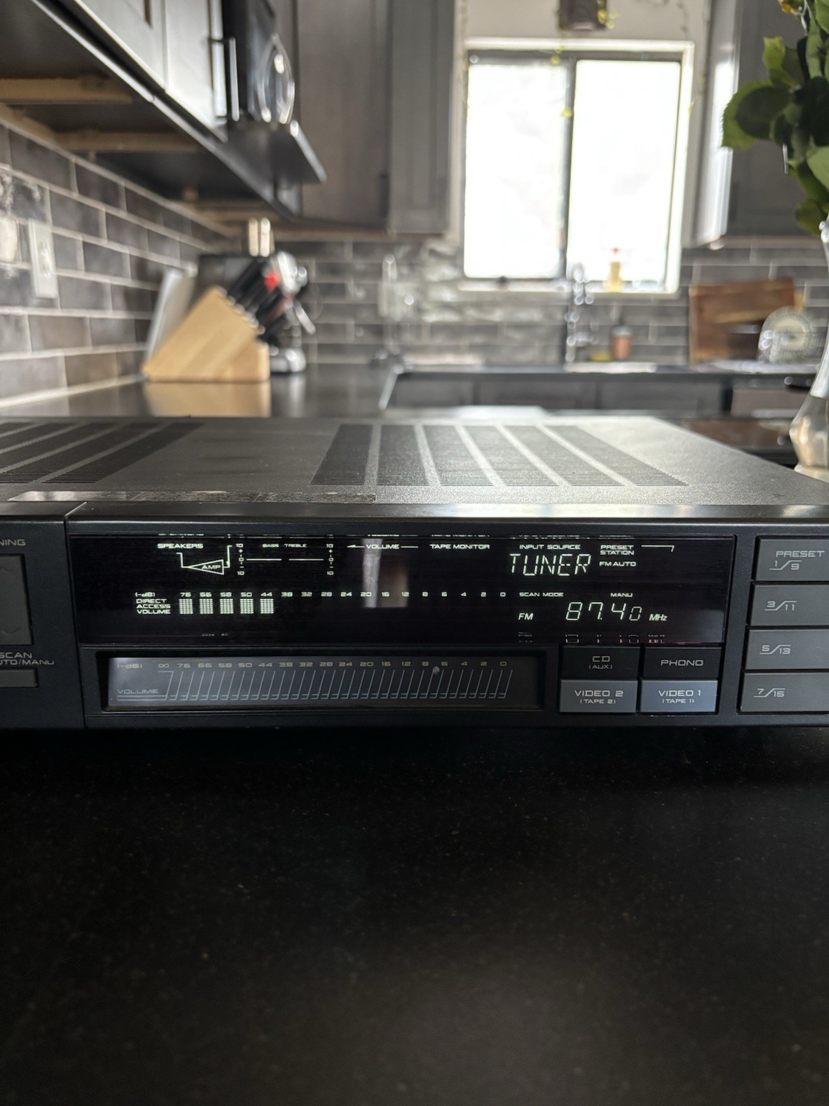 AKAI AA-V201 A/V Receiver 120W AM/FM Radio Tuner Phono & RCA Inputs Black