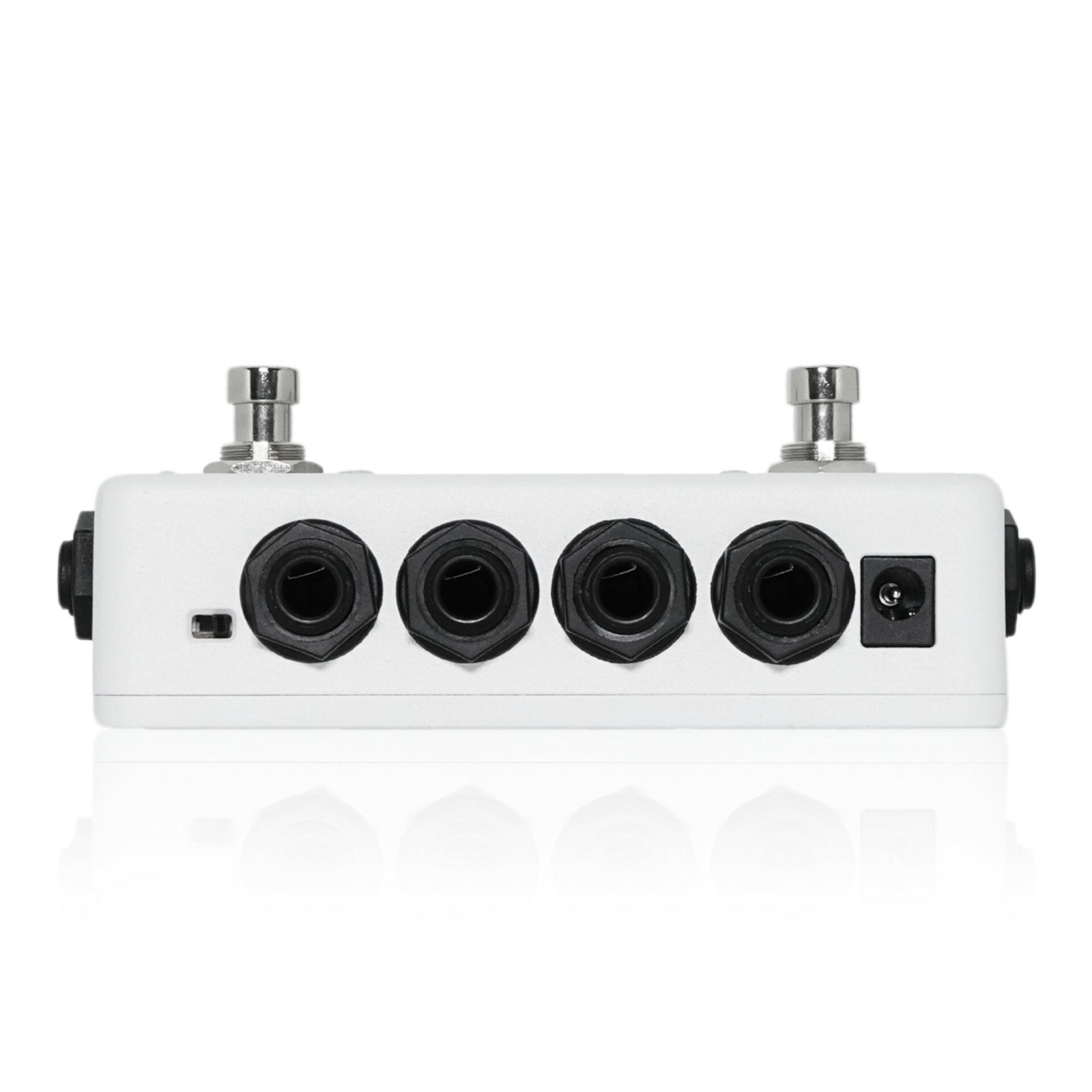 One Control Minimal Series White Loop With BJF Buffer - A/B Switch / True Bypass
