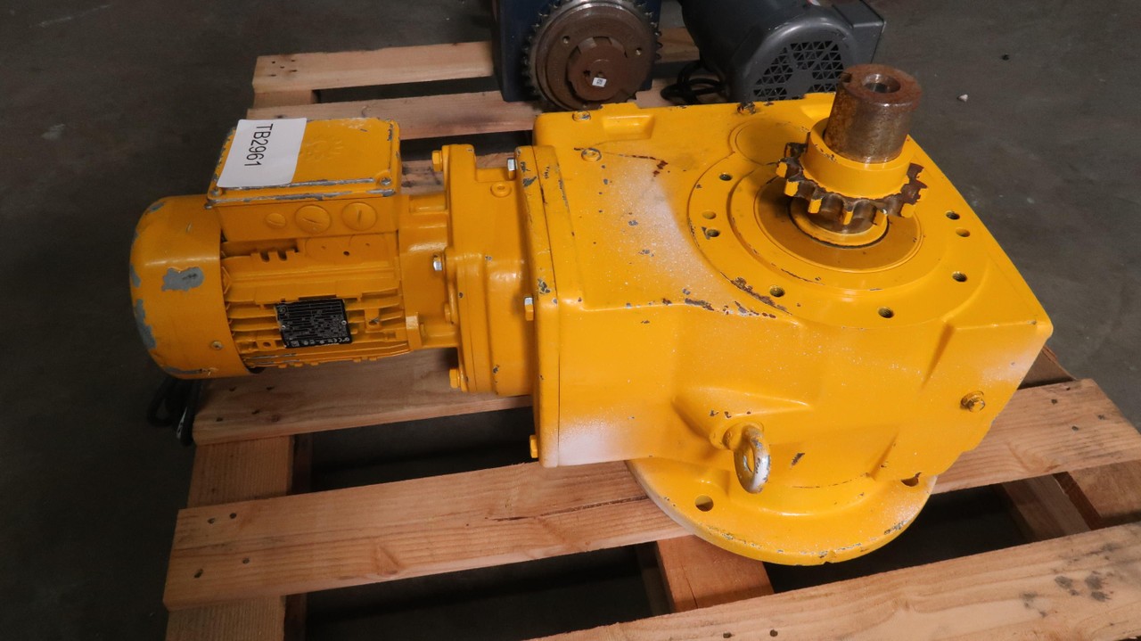 NORD DRIVE SYSTEM SK9043.1VF-90SP/4 CUS TW SK90SP/4 CUS TW HEAVY DUTY GEAR MOTOR