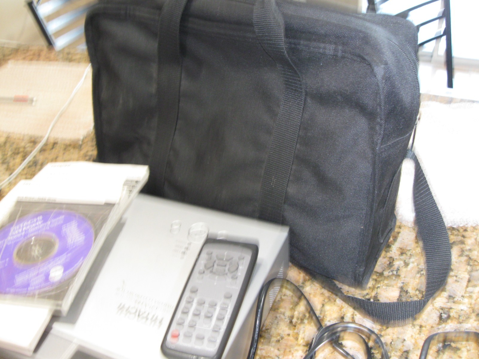 Hitachi CP-X345 LCD Projector