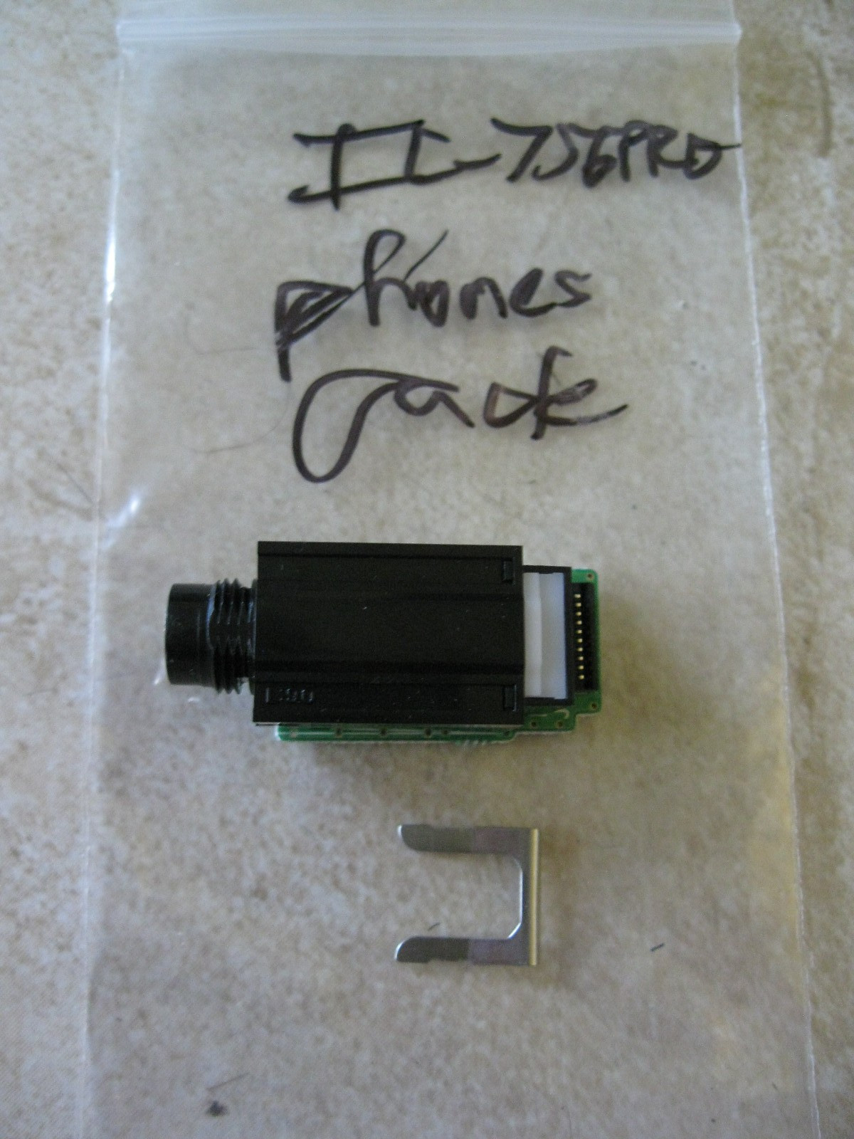 Icom Original  IC-756PRO PHONES jack in Excellent shape