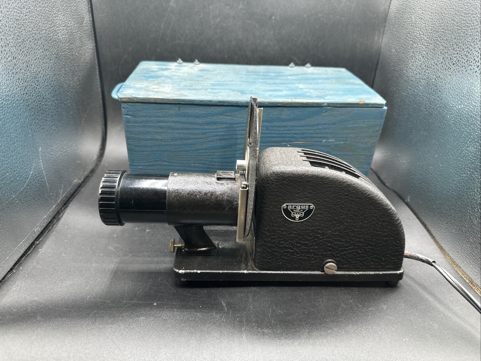 Vintage Argus Made In USA Slide Projector Bundle