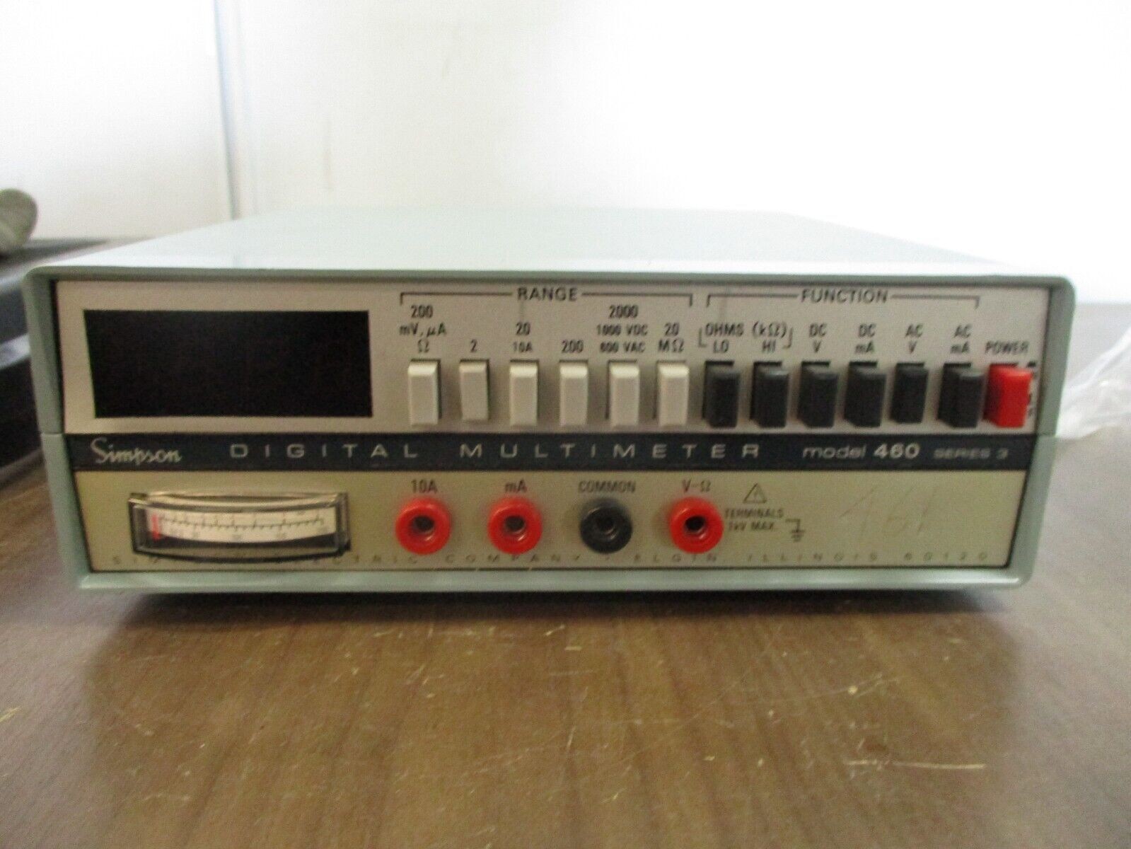 Simpson Series 5 Digital Multimeter 460D *Cracked* New Surplus