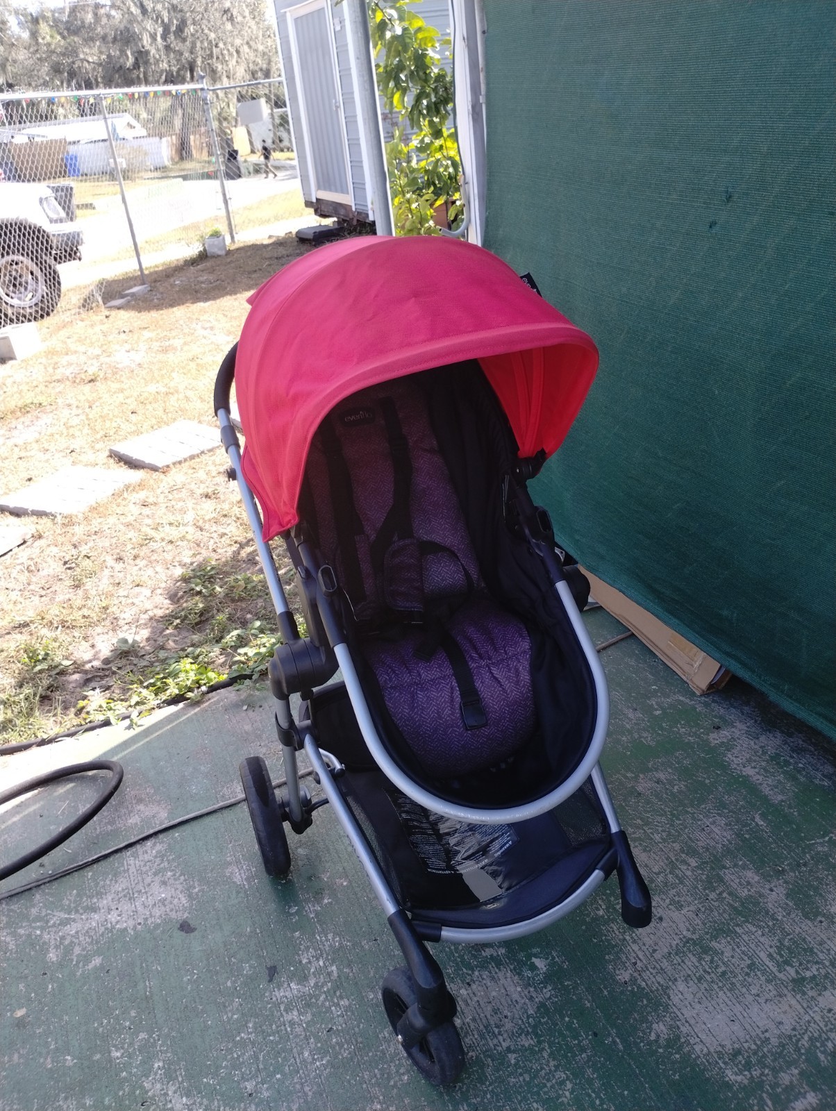 Evenflo Pivot Stroller Front wheel only. Size 7"