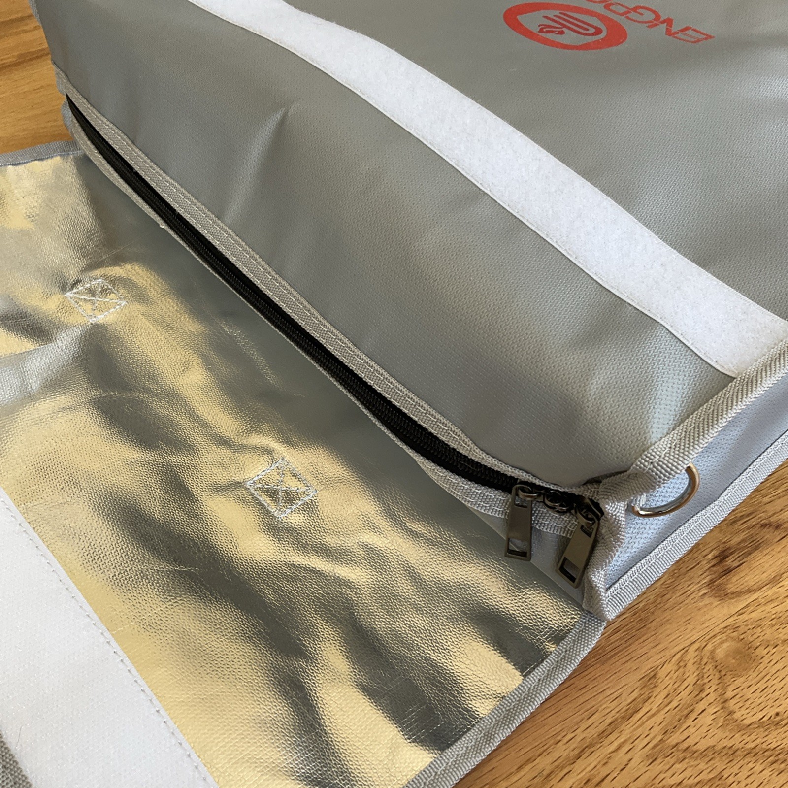 ENGPOW Fireproof Locking Document Bag With Lock NIP 16”x12”x4”