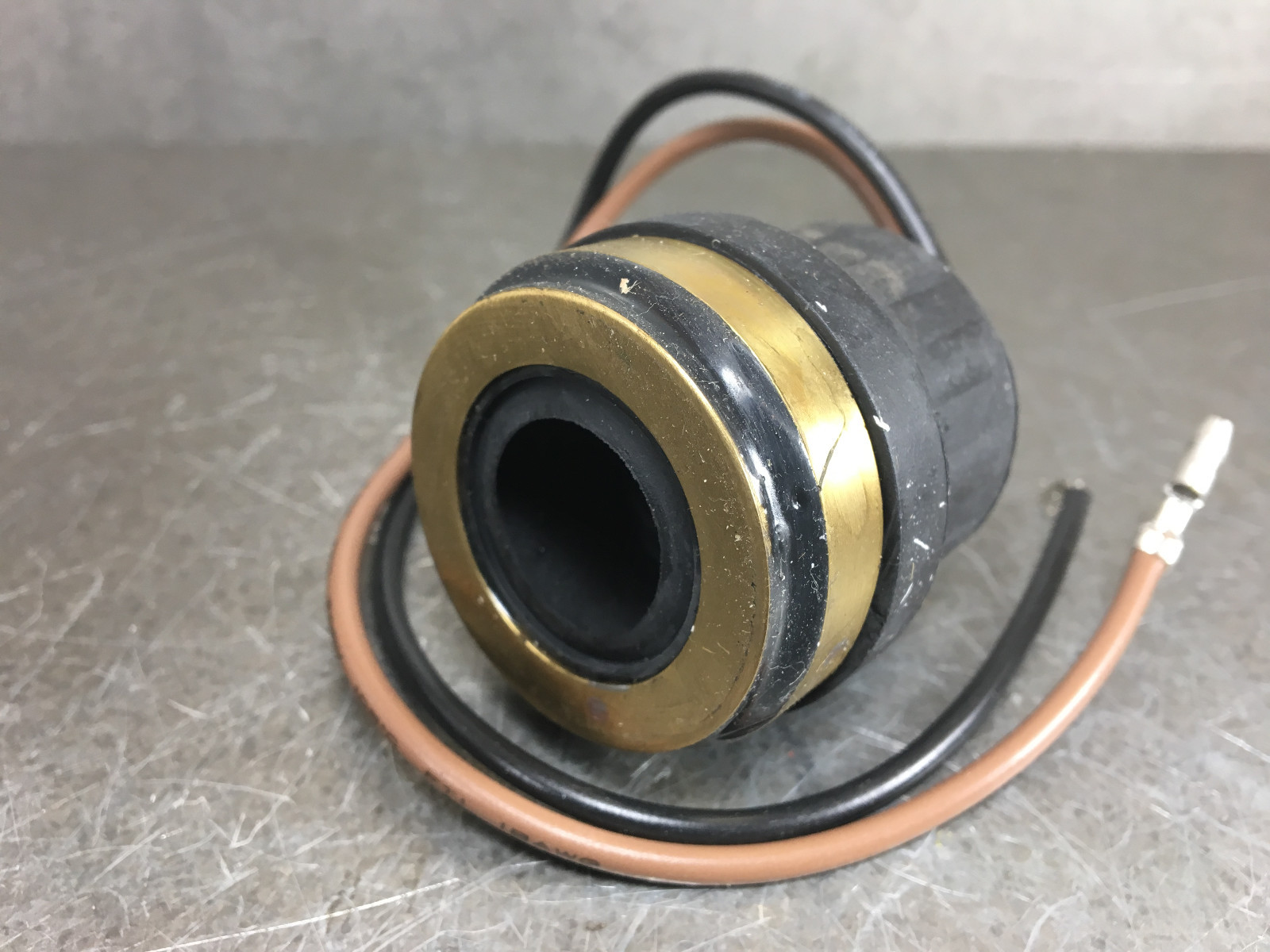 NEW Nissan 48835-2K000 Steering Column Bushing NI48835-2K000