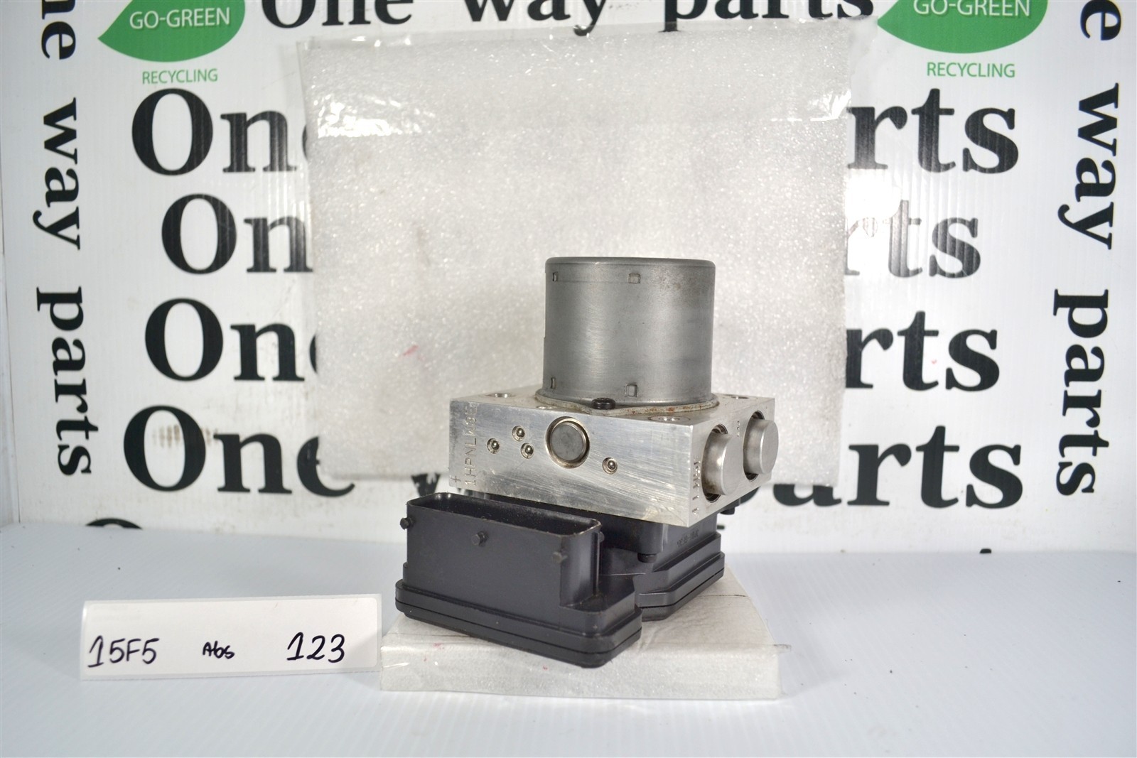 589101U860 Kia Sorento 2011-13 ABS Antilok BrakePump Control Module OEM 15F5 123