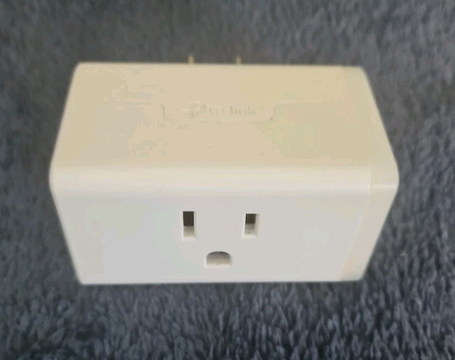 TP-Link Kasa Smart Wi-Fi Mini Plug With Energy Monitoring- White (249185) DEAL