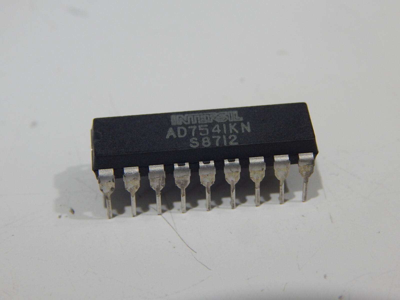 AD AD7541KN Digital Analog Converter, Single, 12 Bit, 18 Pin DIP IC - FAST SHIP